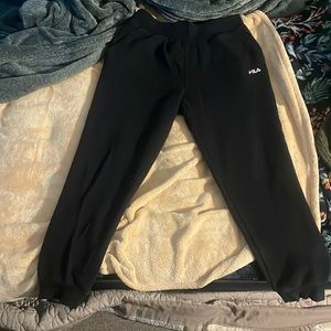 Fila Women jogers never worn
